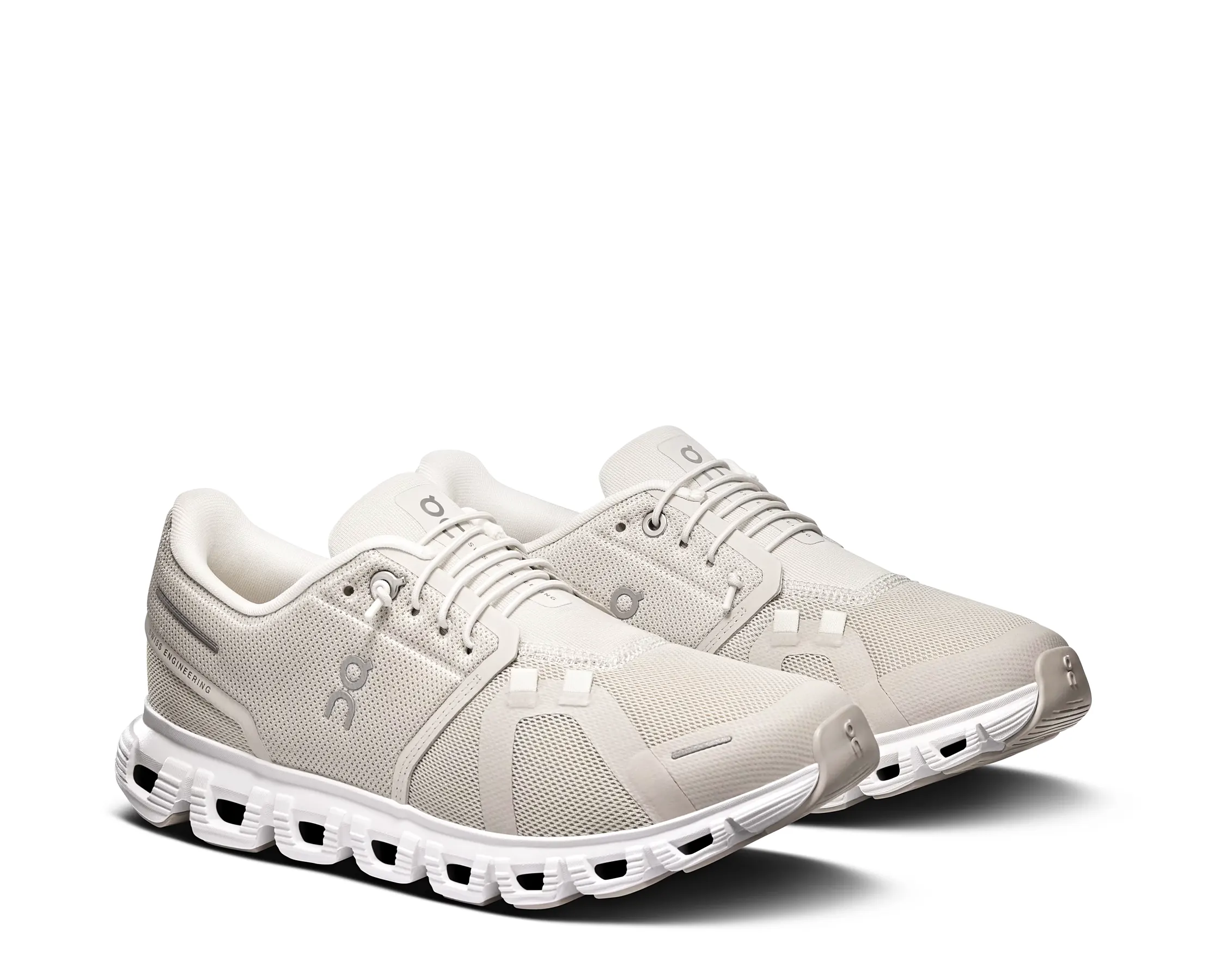 On Cloud 6 - Image 2